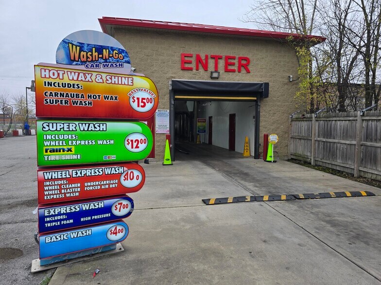 More Photos Of 340 W Sibley Blvd, Dolton Carwash For Sale