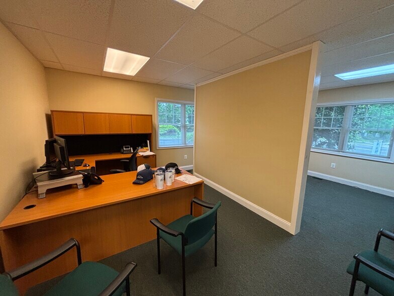 More Photos Of 306 Kings Hwy, Cherry Hill Office For Sale