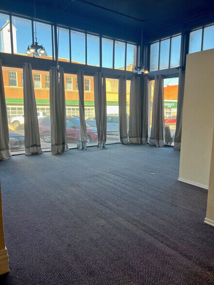 More Photos Of 116 S 2nd St, Guthrie Storefront Retail Residential For Sale