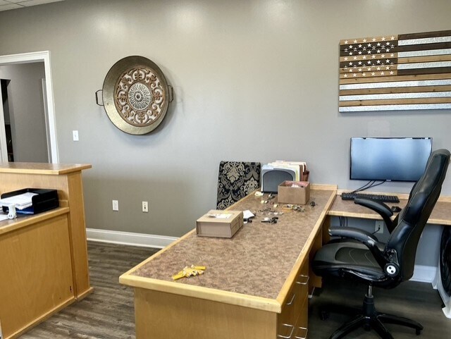 More Photos Of 13 Parkway Dr, Plainfield Warehouse For Lease