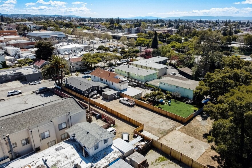 More Photos Of 3435 Dimond Ave, Oakland Land For Sale
