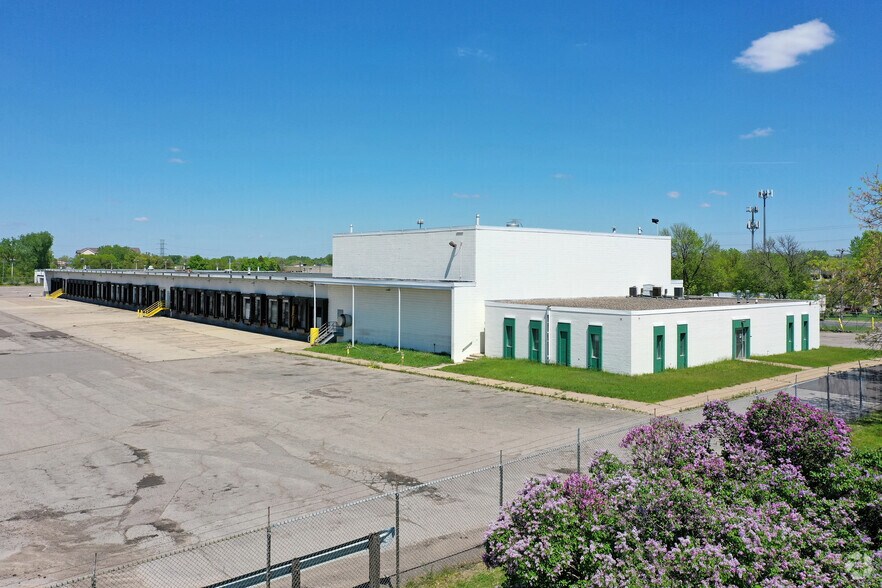 Primary Photo Of 50 NW 14th St, New Brighton Truck Terminal For Lease