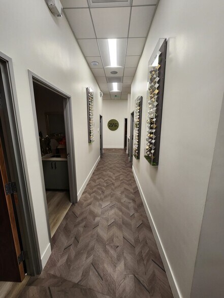 More Photos Of 6630 Foothill Blvd, Tujunga Freestanding For Lease