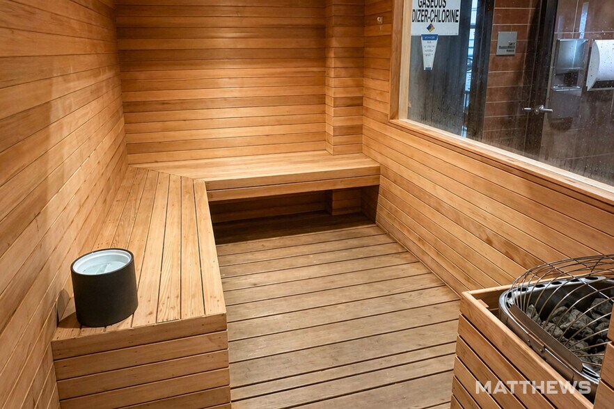 More Photos Of 300 Schermerhorn St, Brooklyn Hotel For Lease