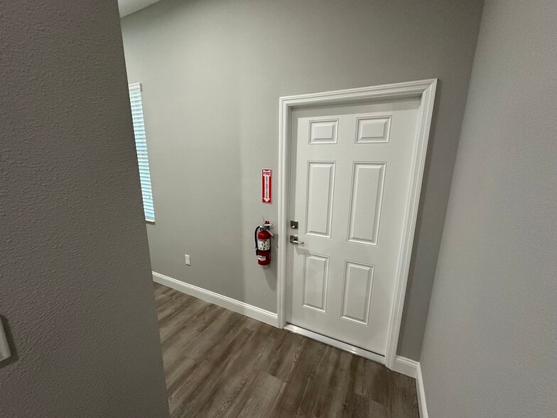 More Photos Of 708 Cactus Ridge Cir, Seffner Medical For Lease