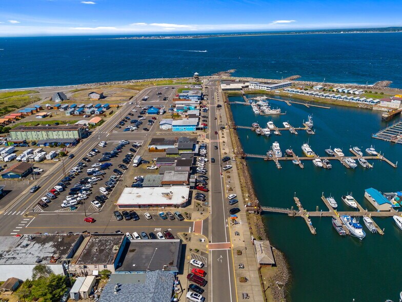 More Photos Of 2401 Westhaven Dr, Westport Flex For Sale