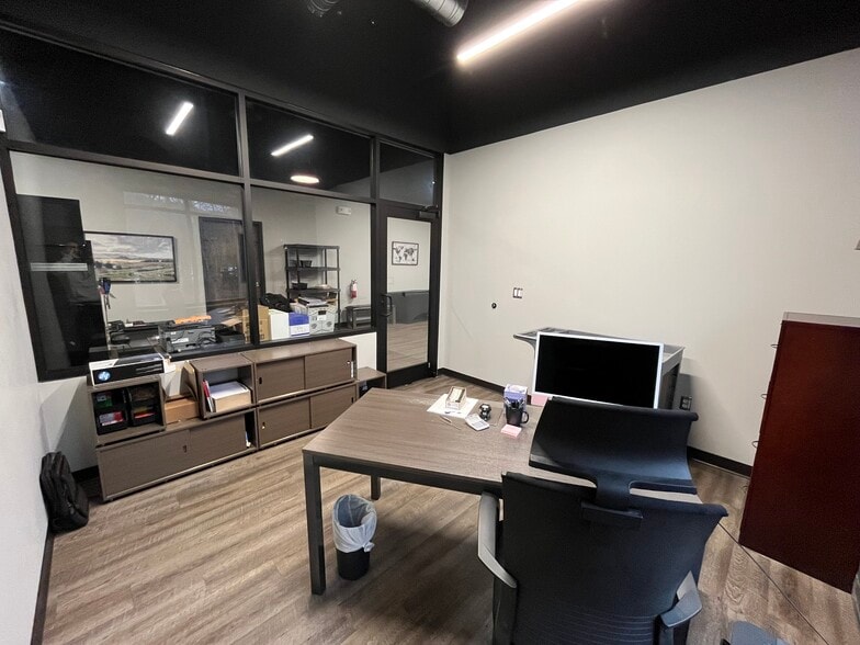 More Photos Of 4550 Preslyn Dr, Raleigh Light Distribution For Sale