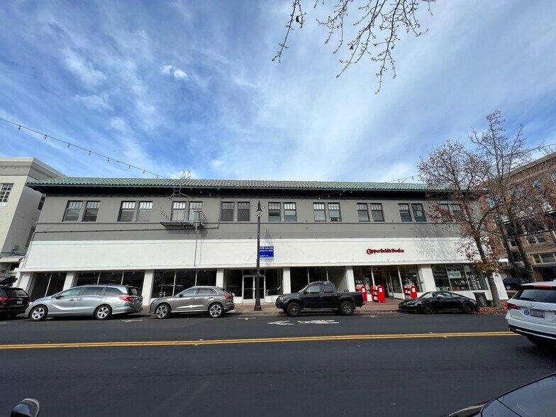 More Photos Of 1009 B St, San Rafael Apartments For Lease