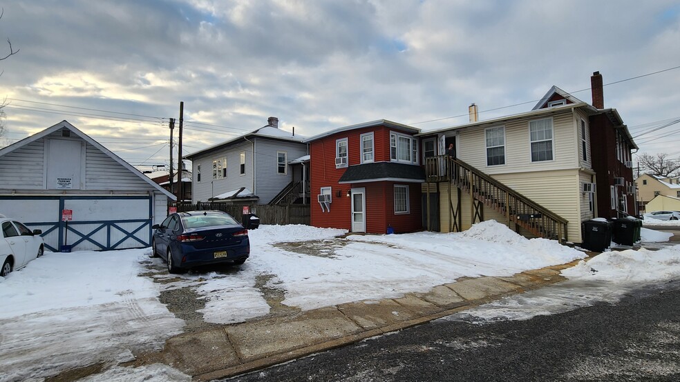 More Photos Of 11 N Broadway, Pitman Storefront Retail Residential For Lease