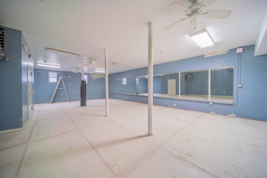 More Photos Of 603 Adams St, Hoboken Storefront Retail Residential For Lease