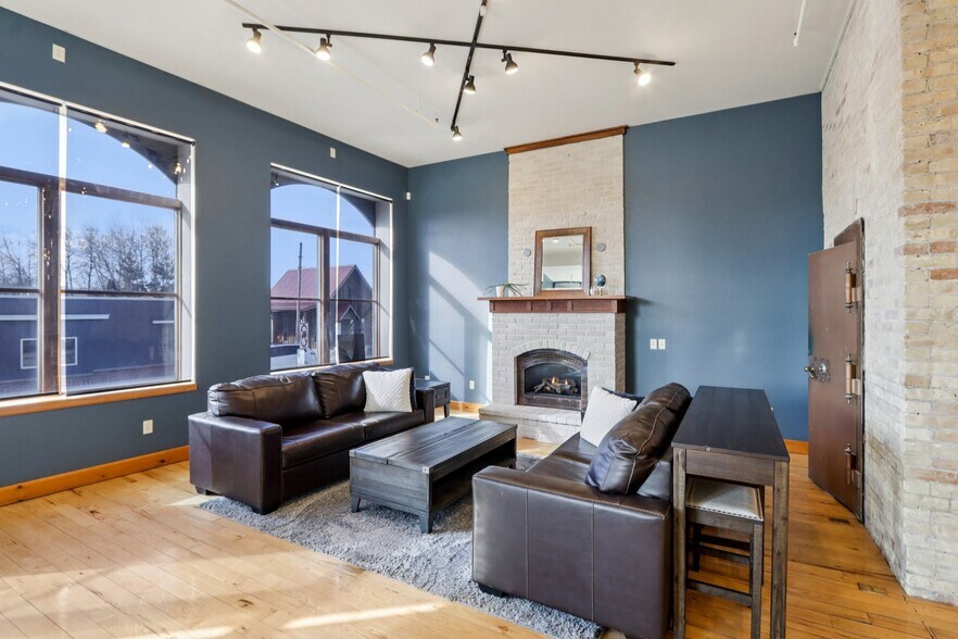 More Photos Of 101 Church St, Lake Mills Loft Creative Space For Sale