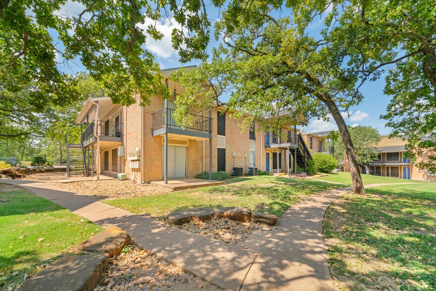 More Photos Of 3301 Providence Ave, Bryan Apartments For Sale