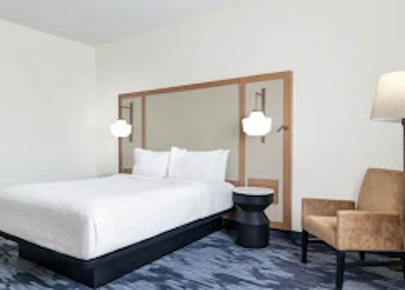 More Photos Of 5200 Cardinal Square Blvd, Saginaw Hotel For Sale