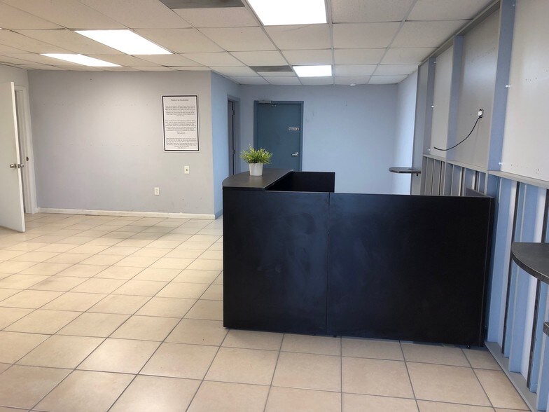 More Photos Of 660 NW 137th St, North Miami Warehouse For Sale