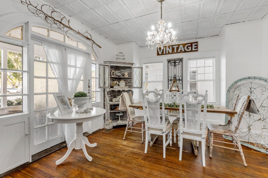 More Photos Of 407 Magnolia St, New Smyrna Beach Multifamily For Sale