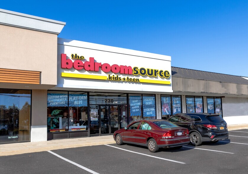 More Photos Of 214-230 Glen Cove Rd, Carle Place Freestanding For Lease