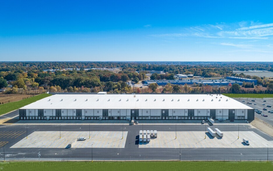 Primary Photo Of 1 Fedex Way, Humboldt Distribution For Sale