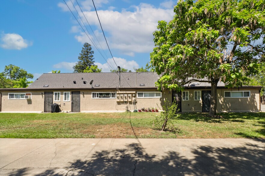 More Photos Of 2652 21st Ave, Sacramento Apartments For Sale