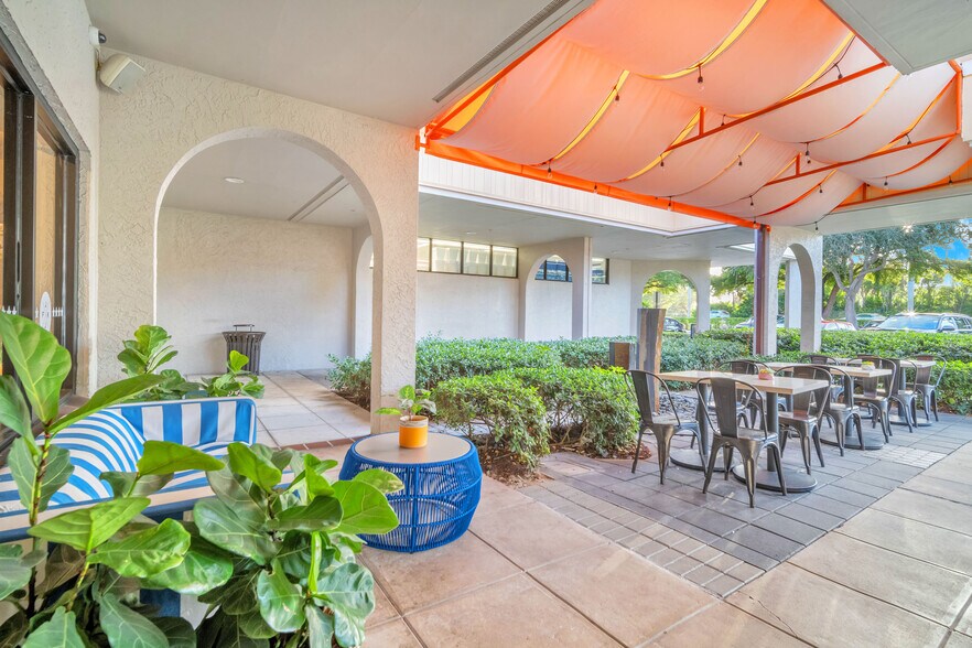More Photos Of 21316 Saint Andrews Blvd, Boca Raton Restaurant For Sale