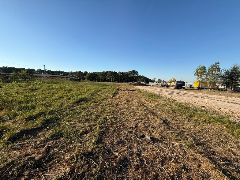 More Photos Of 11731 C E King Parkway, Houston Land For Lease