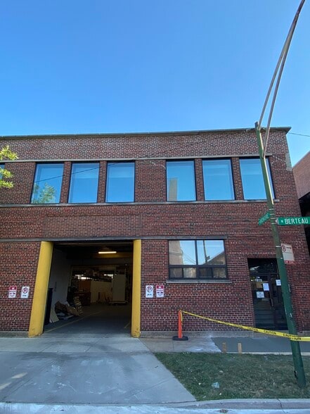 More Photos Of 1801 W Berteau Ave, Chicago Warehouse For Lease