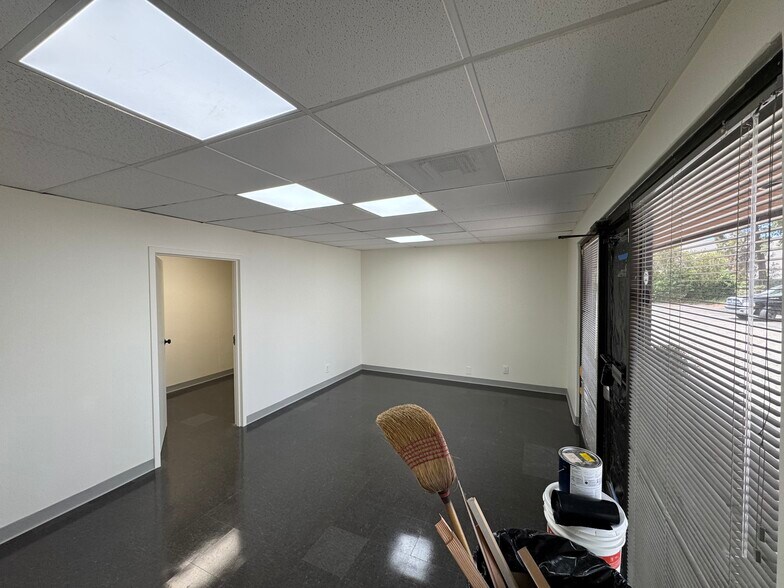 More Photos Of 2485 Autumnvale Dr, San Jose Warehouse For Sale