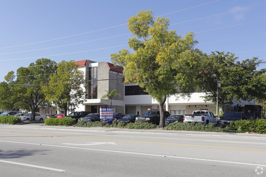 More Photos Of 5333 N Dixie Hwy, Oakland Park Medical For Lease
