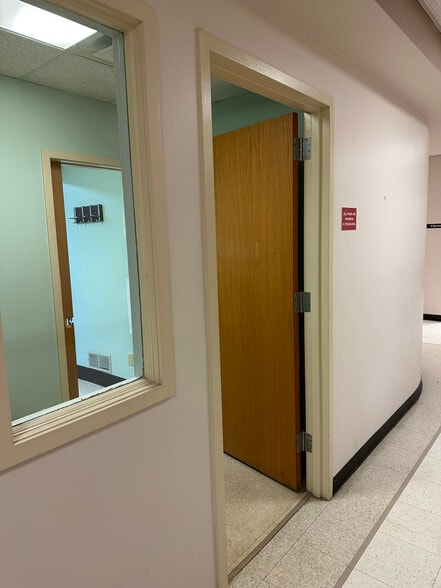 More Photos Of 961 Canal St, Syracuse Medical For Sale