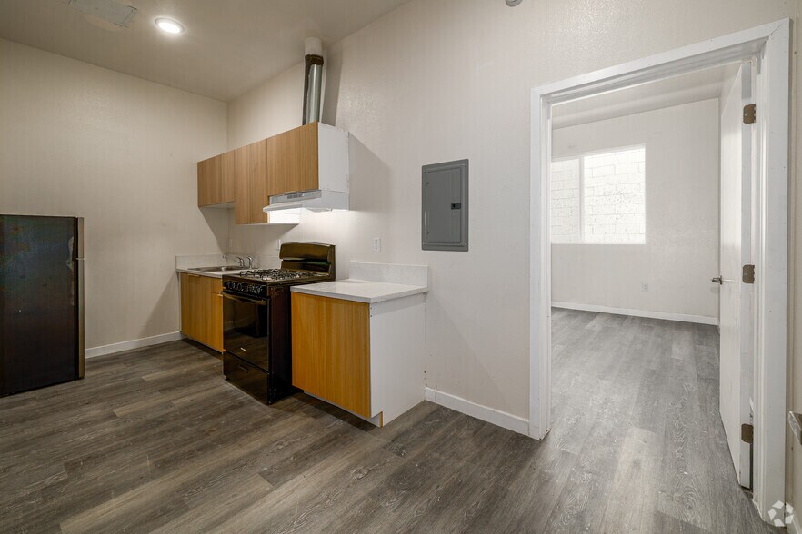 More Photos Of 3217 S Central Ave, Los Angeles Apartments For Sale