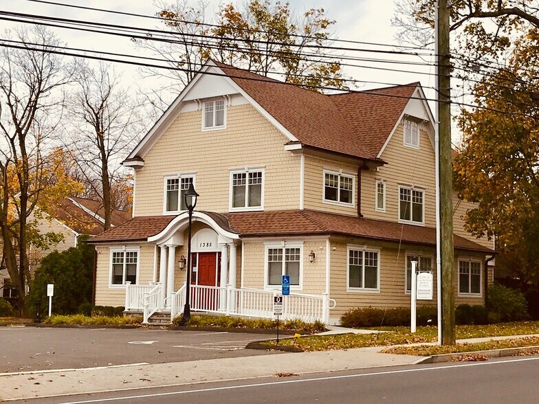 Primary Photo Of 1385 E Putnam Ave, Old Greenwich Office Residential For Sale