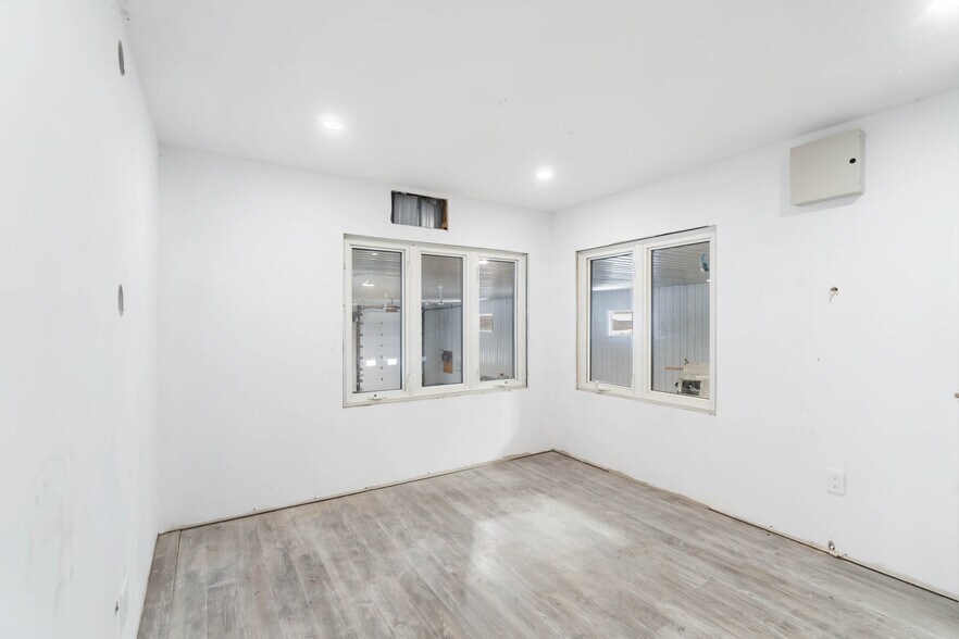 More Photos Of 21899 Old Highway 2, Bainsville Land For Sale