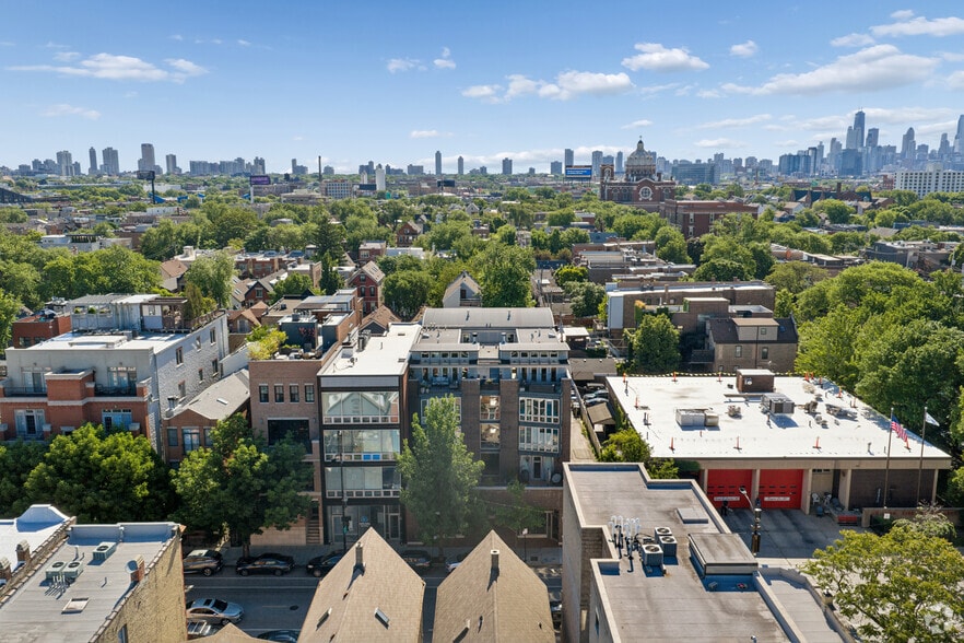 More Photos Of 1915-1917 N Damen Ave, Chicago General Retail For Sale