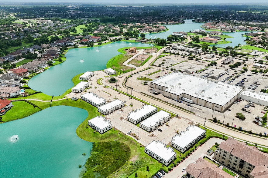 More Photos Of 5501 Cabrera Dr, Sugar Land Unknown For Lease