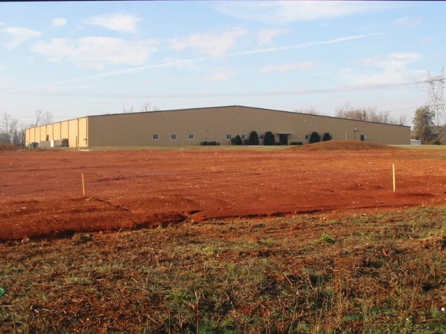 More Photos Of 1709 Henry G. Lane St, Maryville Warehouse For Sale