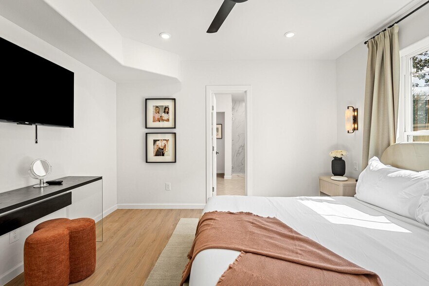 More Photos Of , Houston Multifamily For Sale