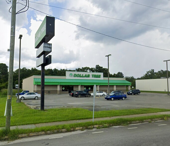 More Photos Of 311 E Main St, Andrews Freestanding For Sale