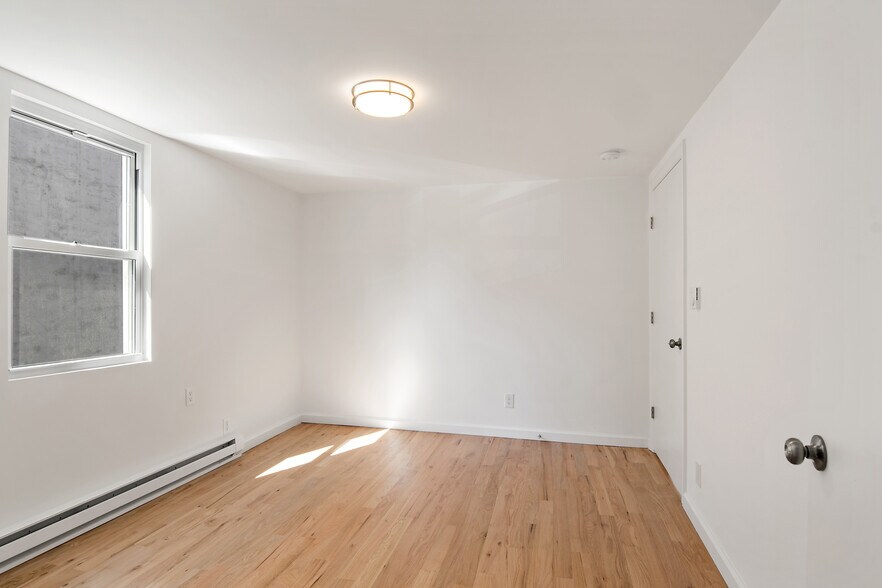 More Photos Of 811 Courtlandt Ave, Bronx Apartments For Sale