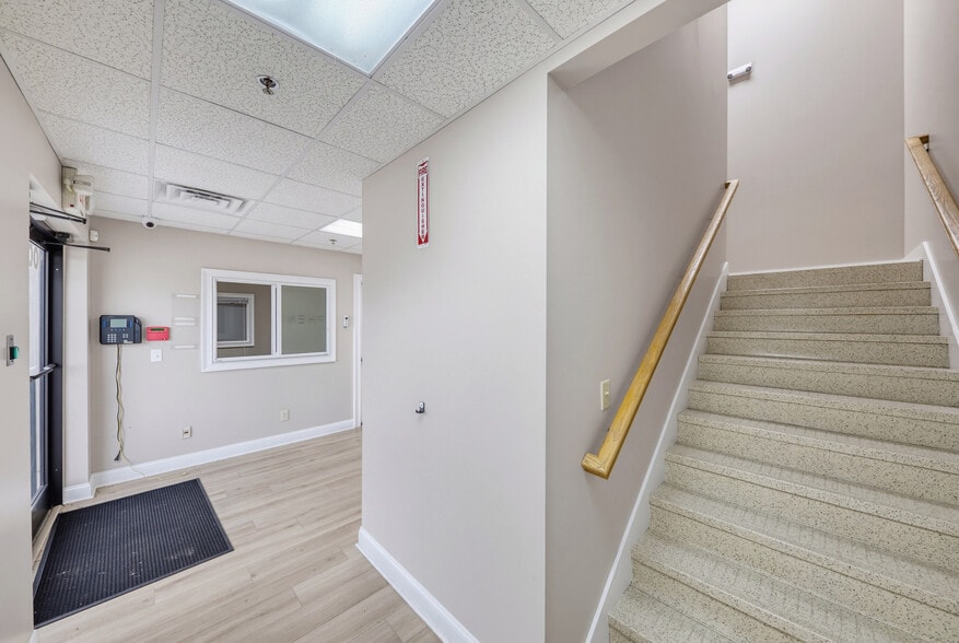 More Photos Of 1001 Enterprise Dr, Dalton Warehouse For Sale
