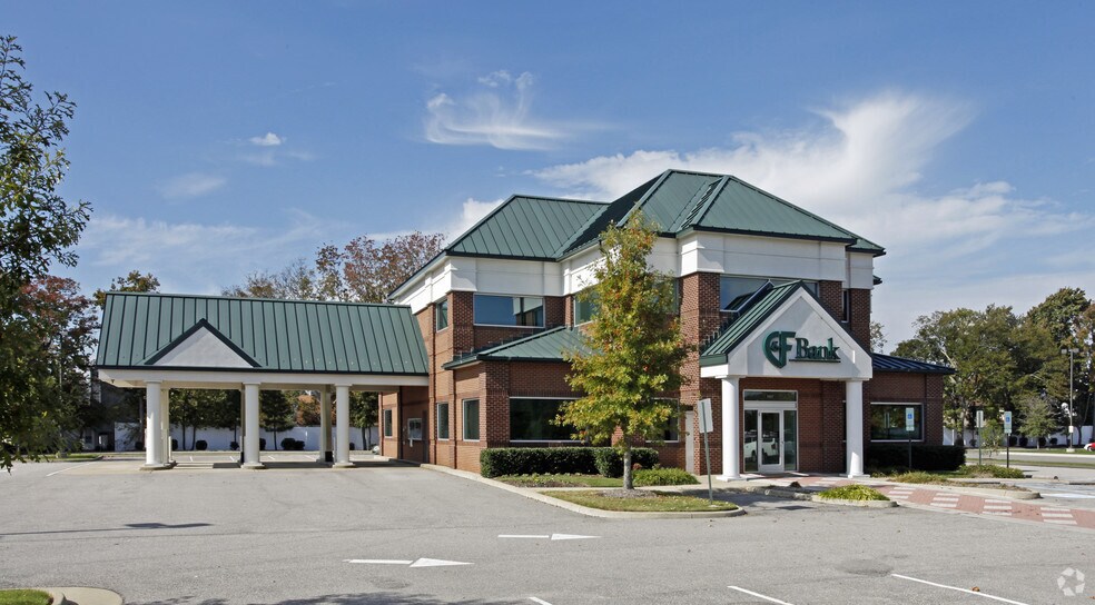 Primary Photo Of 1927 C And F Dr, Hampton Bank For Sale