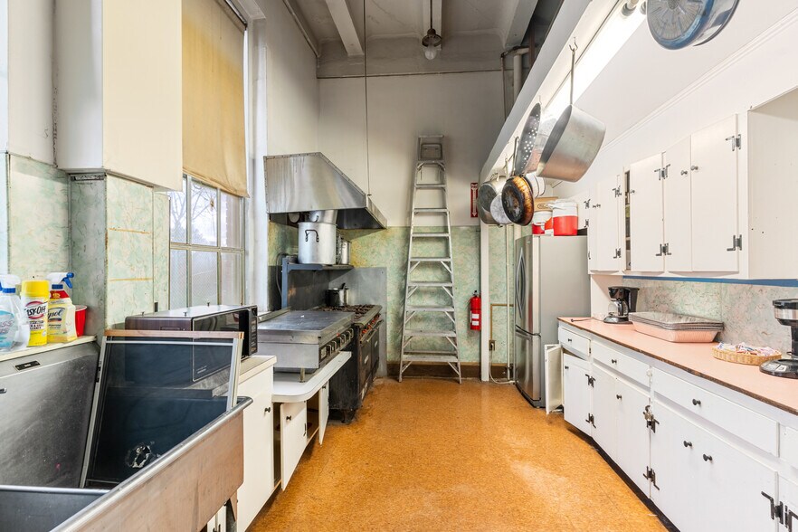 More Photos Of 11 Sanborn St, Reading Specialty For Sale