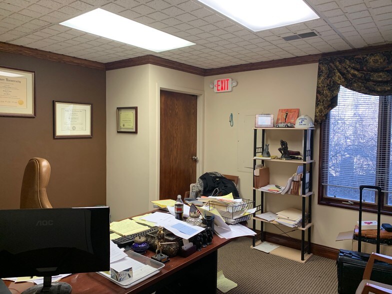 More Photos Of 882 S Matlack St, West Chester Office For Lease