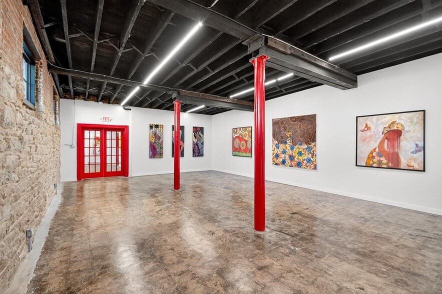 More Photos Of 1034 S Kingshighway Blvd, Saint Louis Office For Sale
