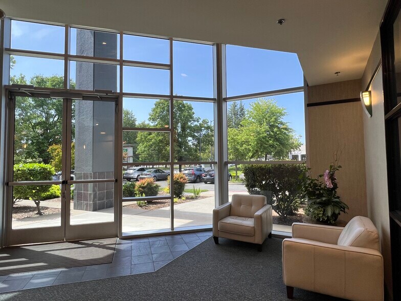 More Photos Of 785 Orchard Dr, Folsom Office For Lease