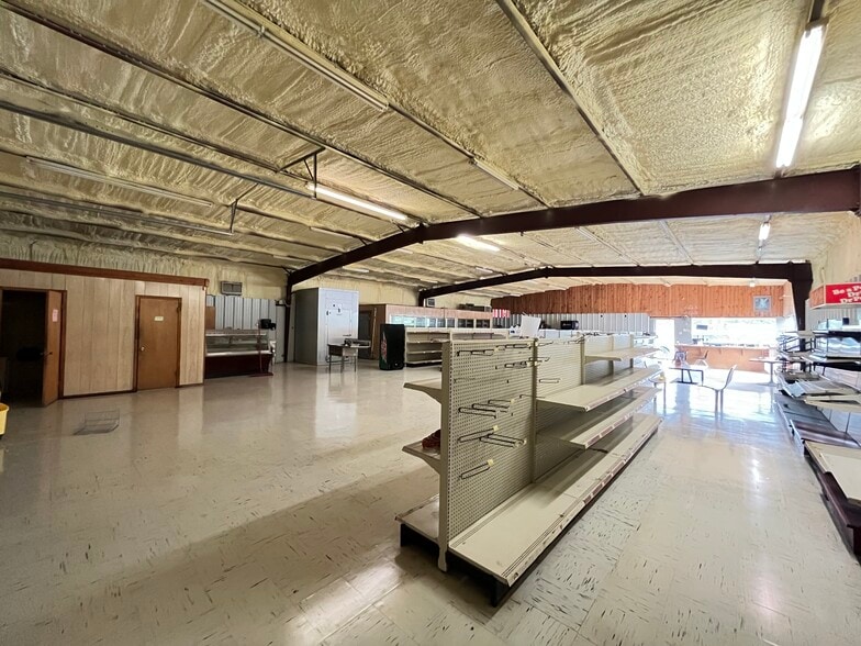 More Photos Of 7015 Highway 82, Tahlequah Convenience Store For Sale