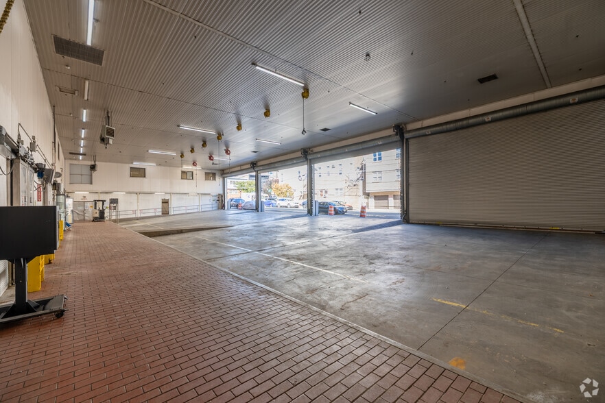 More Photos Of 609 10th St, Union City Industrial For Sale