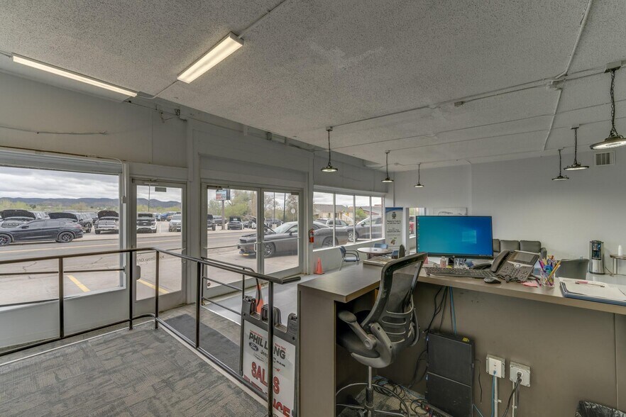 More Photos Of 422-426 E Main St, Trinidad Auto Dealership For Sale