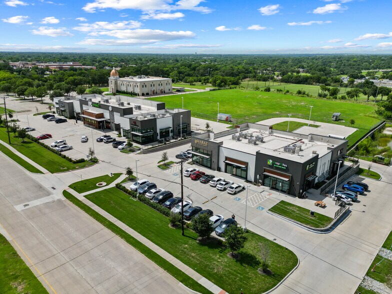 More Photos Of 4301 14th St, Plano Unknown For Lease