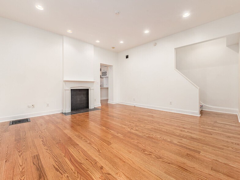 More Photos Of 857 S High St, Columbus Office Residential For Sale