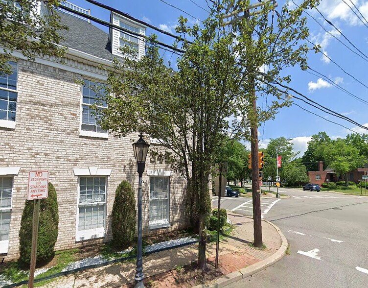 More Photos Of 345 Kinderkamack Rd, Westwood Office For Sale