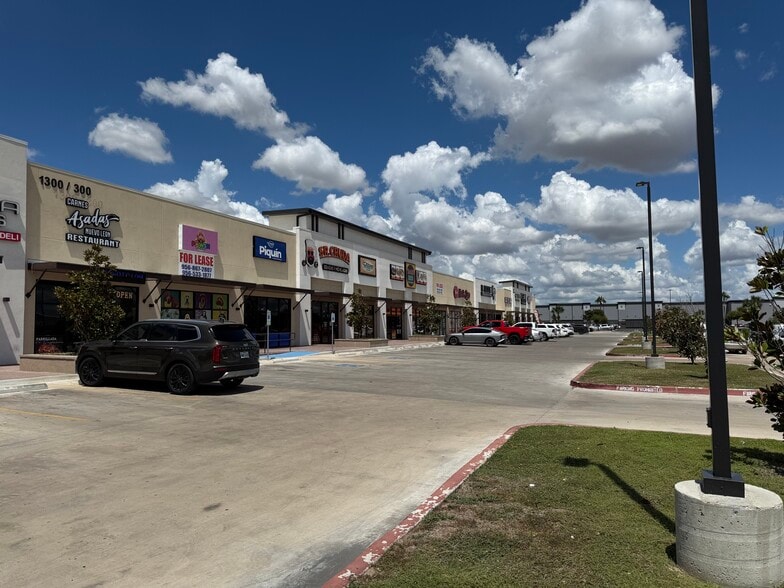 More Photos Of 1300 Trenton Rd, McAllen General Retail For Sale